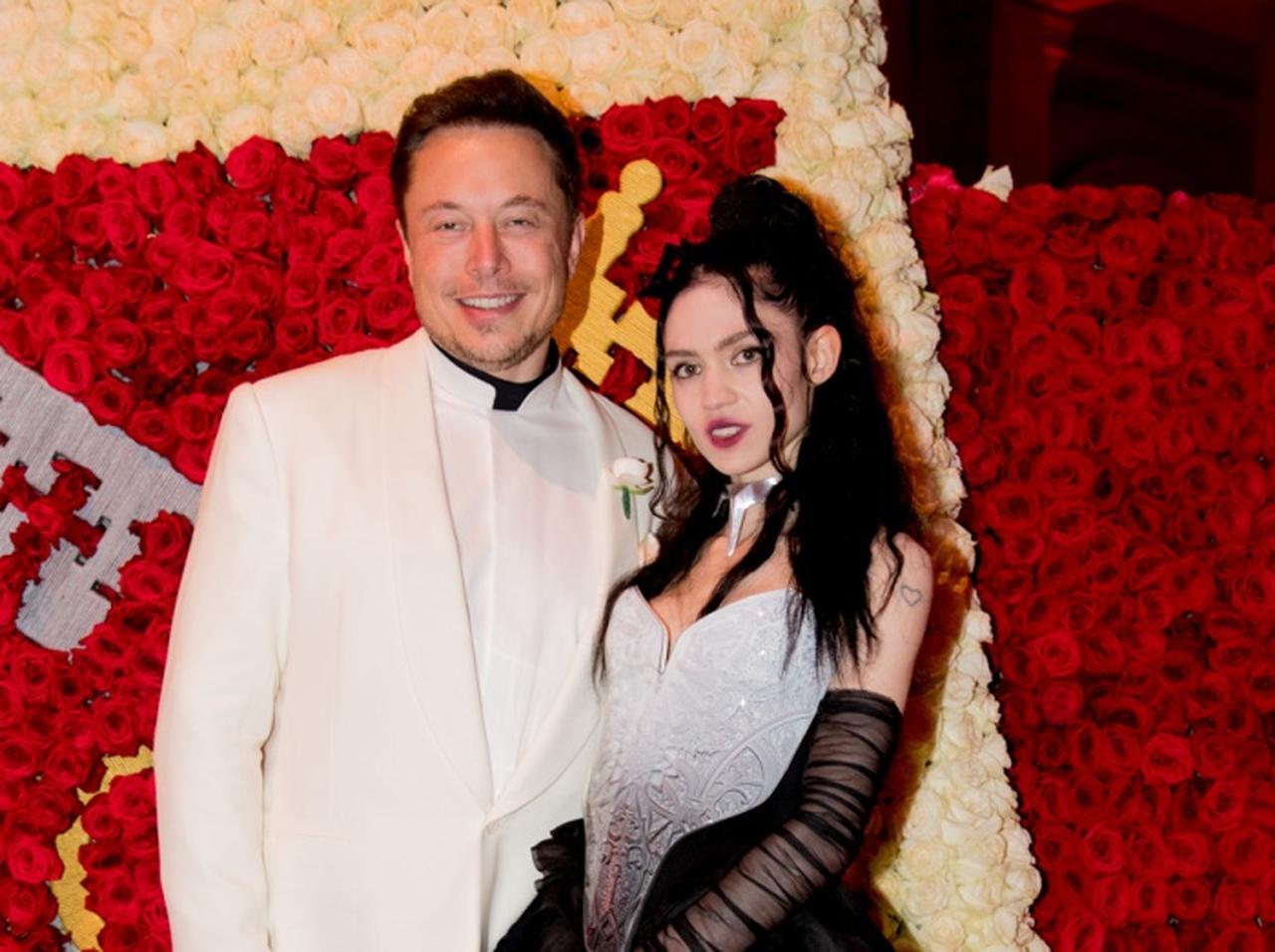 「？」という名前を国に却下されたイーロン・マスクの子どもが「Y」に改名、その意味は？