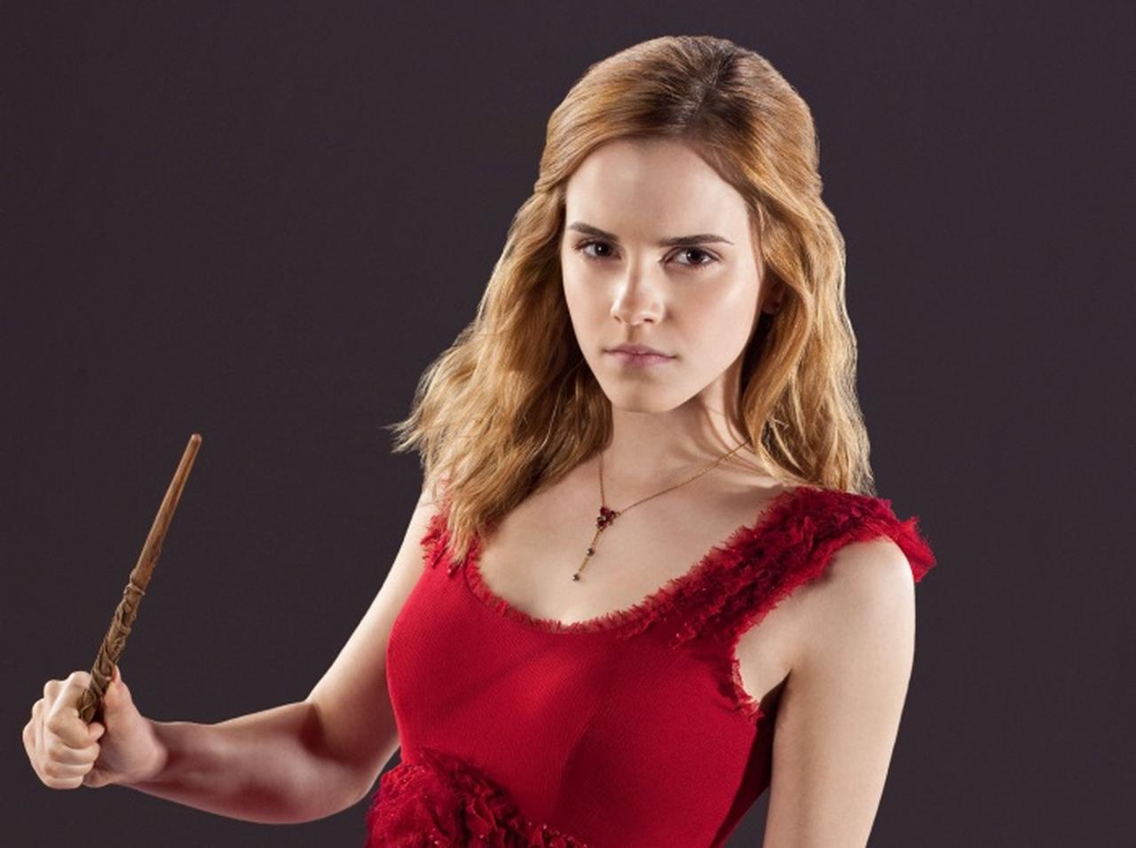 エマ・ワトソンが『ハリポタ』撮影現場で「隠し持ってたモノ」をじつはエキストラとして出演してた人気俳優が暴露