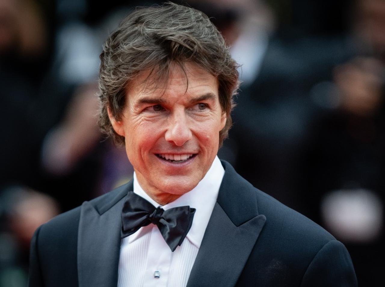 トム・クルーズ娘がレアなセルフィーでイメチェンを報告