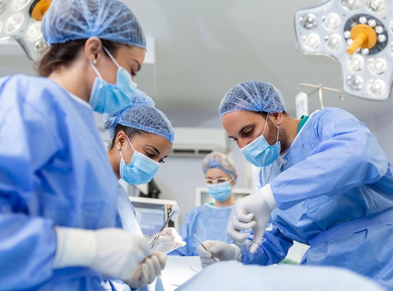 BTSジミンに憧れ2,900万円をつぎ込み整形を繰り返した男性が死去