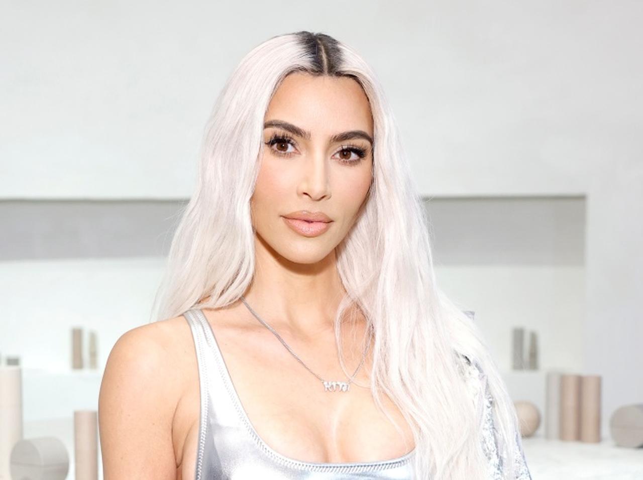 キム・カーダシアン、来日した時のバッグは超高級な「クロコのバーキン」