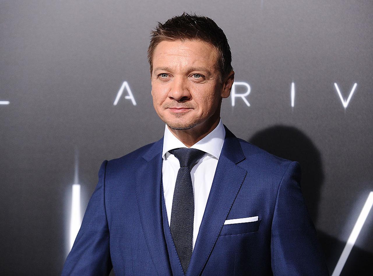 除雪車事故のジェレミー・レナー、「家族への別れの言葉」を書くほどの状態だった