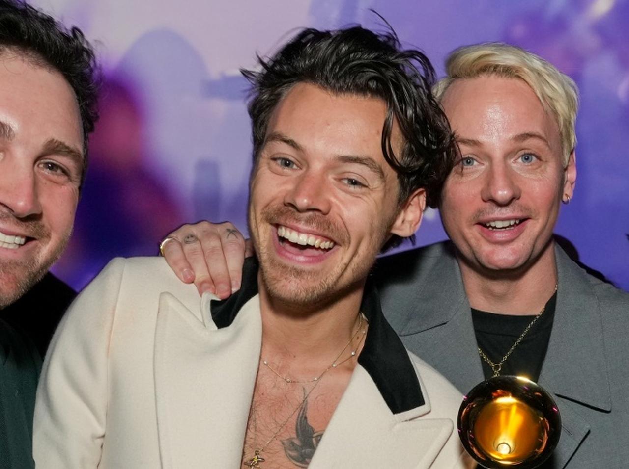 ハリー・スタイルズ、日本で着用していた服が粋