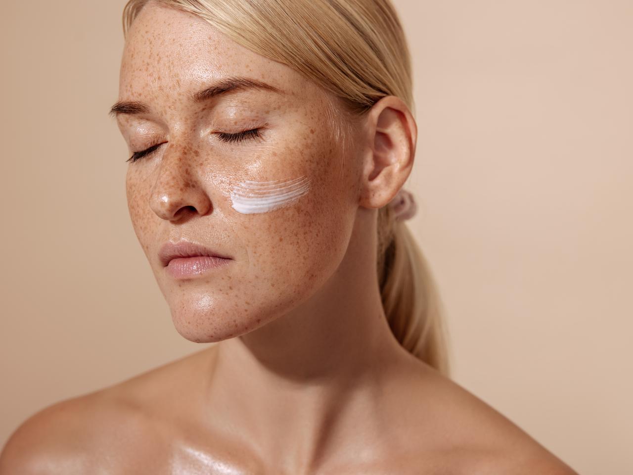 大人世代におすすめの「化粧下地」はコレ！美容のプロも愛用する人気アイテム