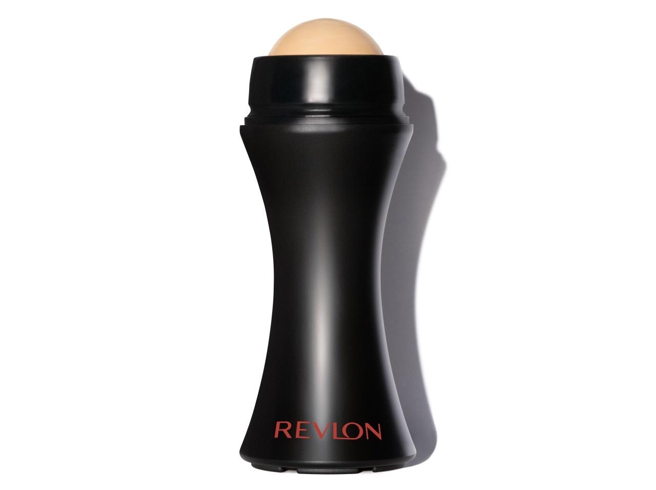 転がすだけで皮脂をオフ!海外で話題を呼ぶレブロンの皮脂吸収ローラーが限定発売