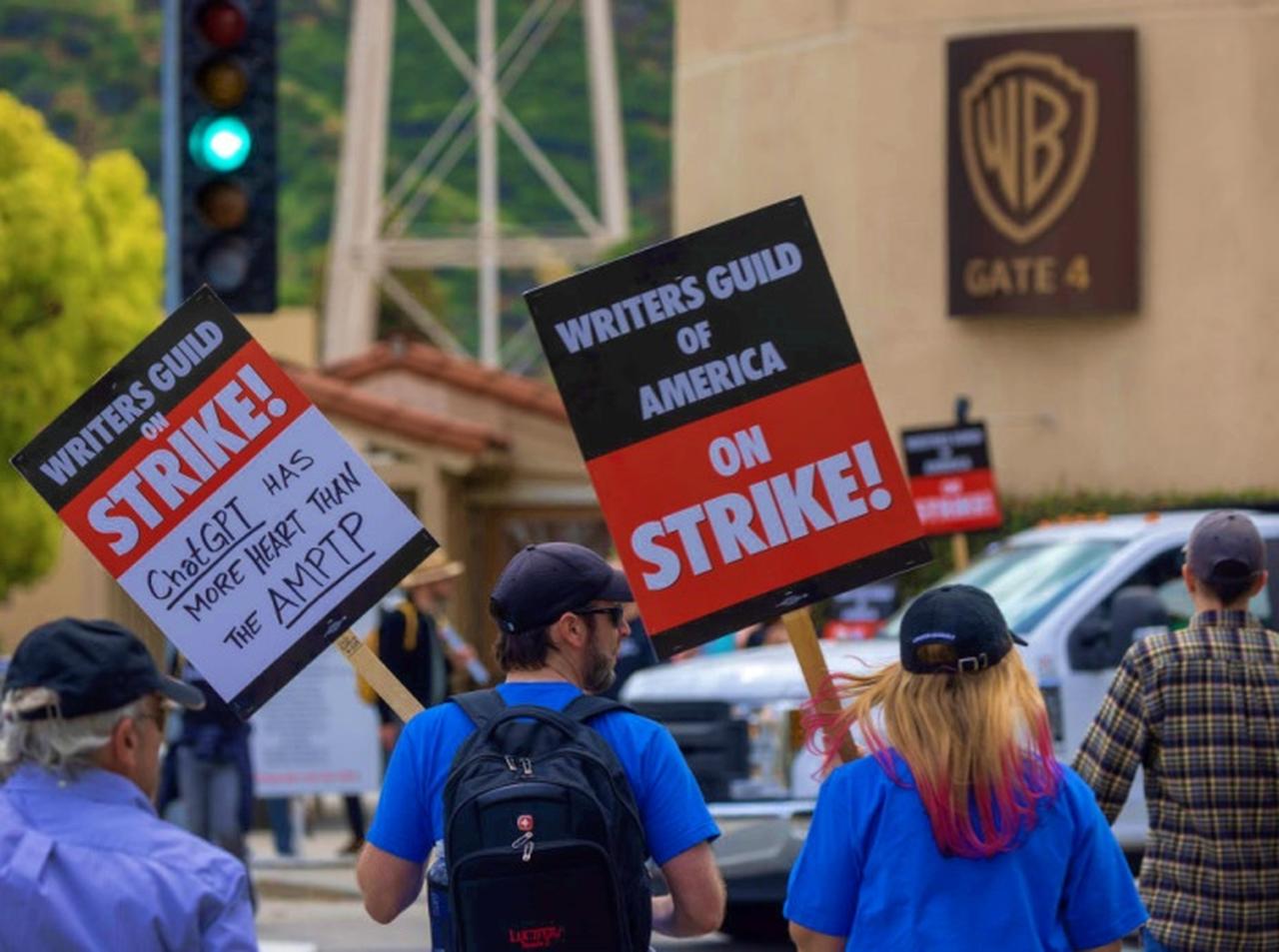 【騒動解説】司会者が直前に出演辞退、脚本家組合のストライキにセレブが連帯を表明！異例のMTVムービー＆TVアワードに