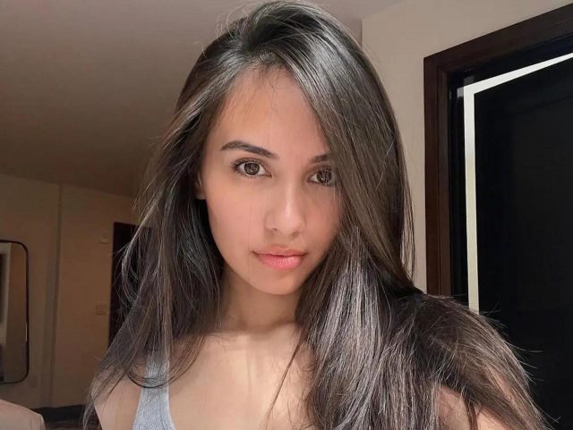 「AI彼女」が暴走して露骨に性的な会話はじめる、26時間待ちのキャリンAIにトラブル