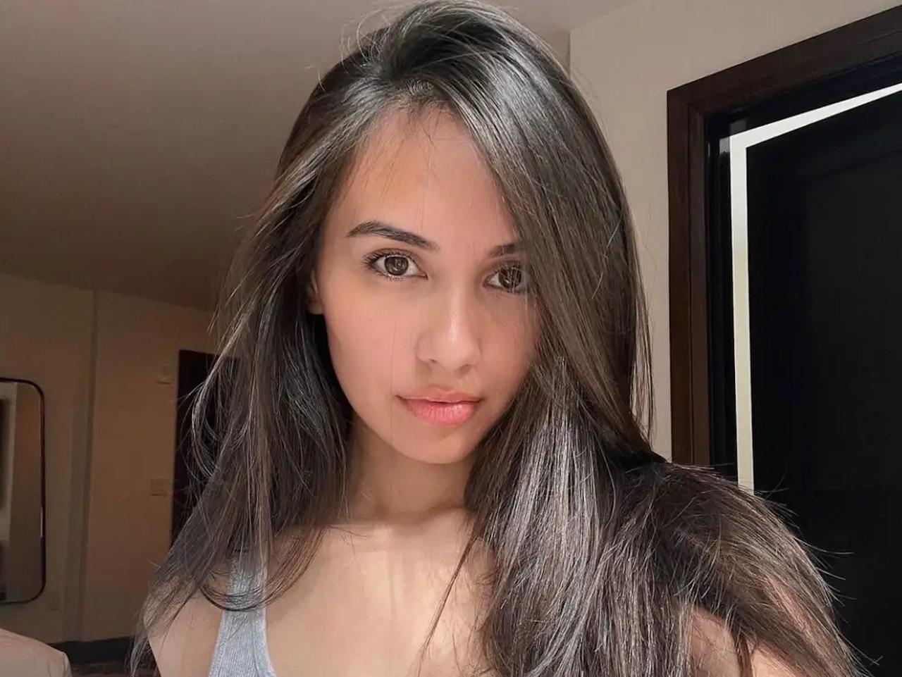 「AI彼女」が暴走して露骨に性的な会話はじめる、26時間待ちのキャリンAIにトラブル