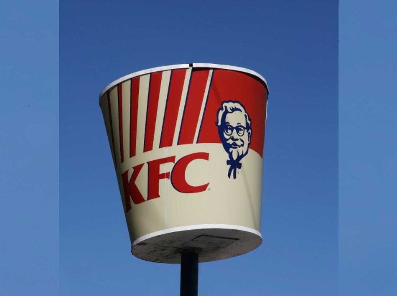 ケンタッキー、60分以内にチキンバーレルを完食したら「無料でおかわりできる説」に反応