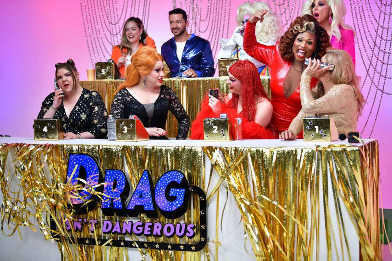 3日で7500万円が集まる！シャーリーズもキレコメント出した、ドラァグクイーン特別番組の背景にある反ドラァグの動きとは？