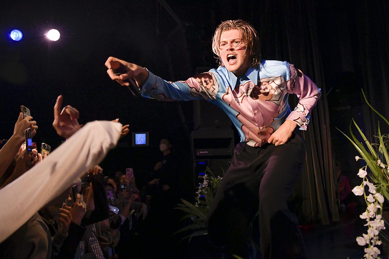 東京ならではの特別な演出も!ルエル、4年の来日公演はハイライトが満載【ライブレポ】