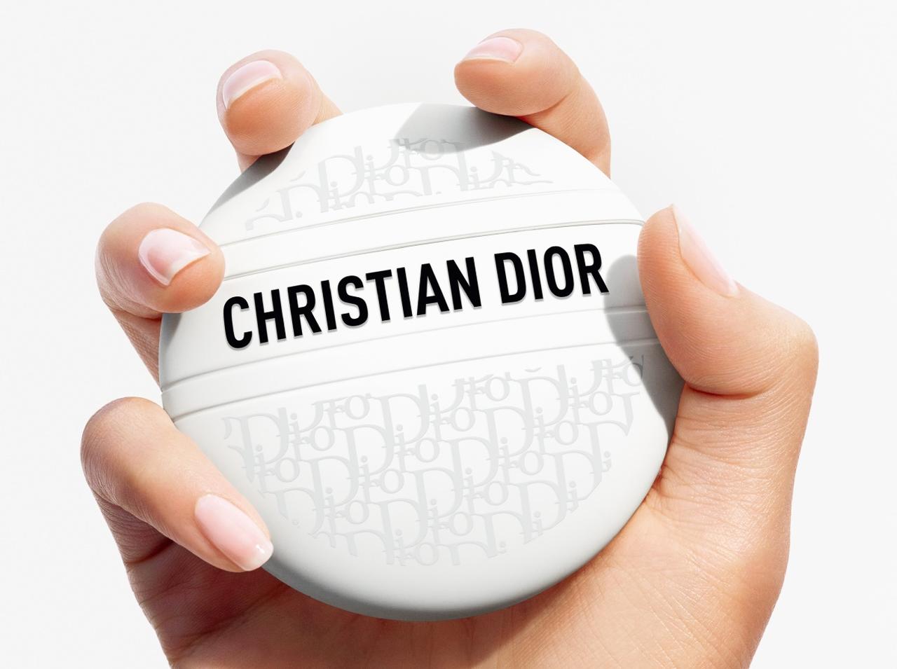 ディオールから新スキンケア アクセサリー「ル ボーム」が誕生!バッグに忍ばせて持ち運べるマルチクリーム