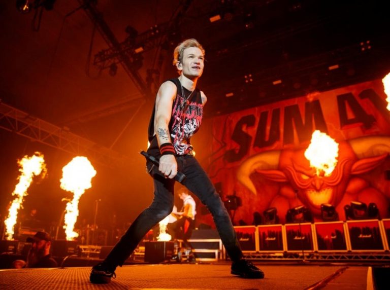 【声明全訳】Sum41が解散することを発表。27年の歴史に幕を下ろす