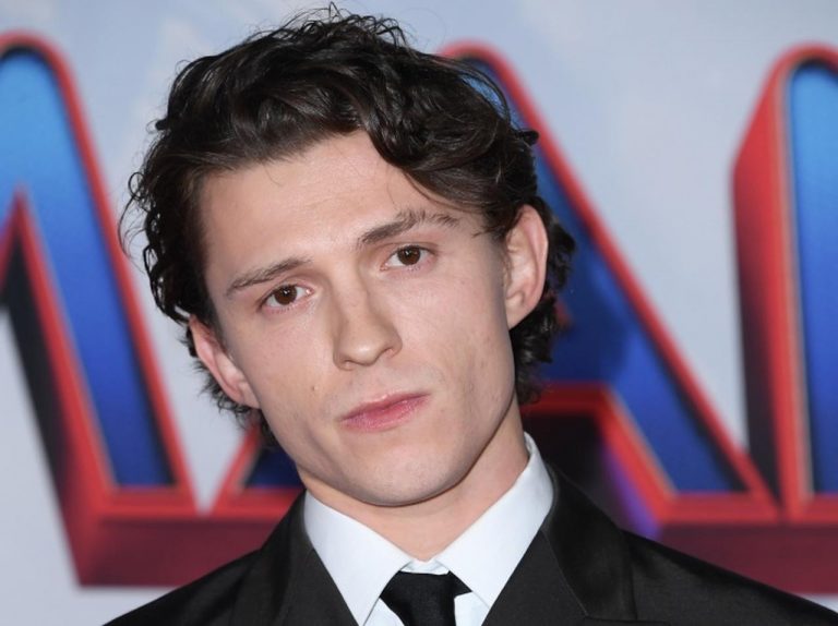 トム・ホランド、ネタバレを未だに根に持たれている!?マーベル監督の投稿が笑える