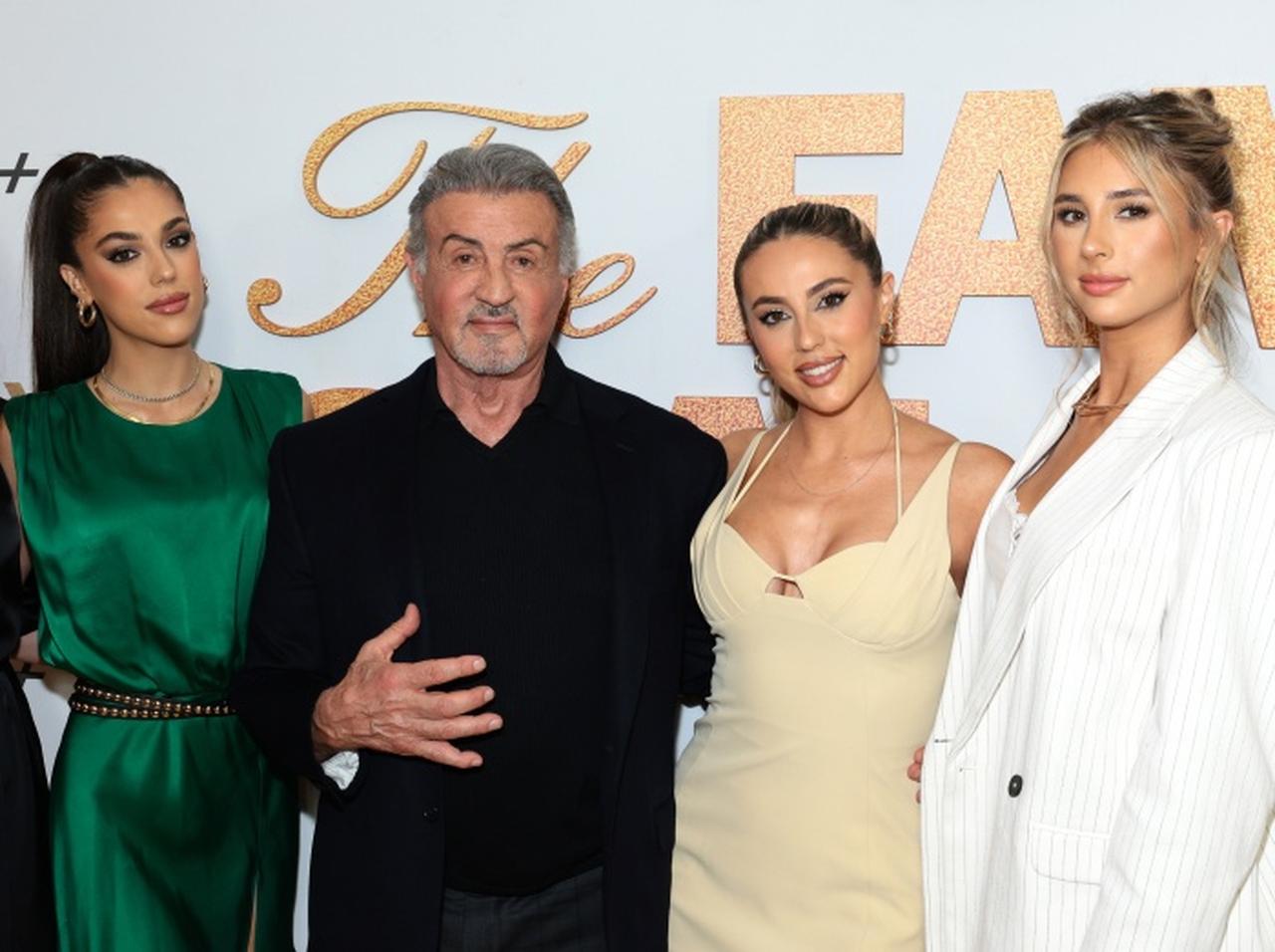 シルヴェスター・スタローン、娘たちが恋人に送った「別れのメール」を代わりに書いていた