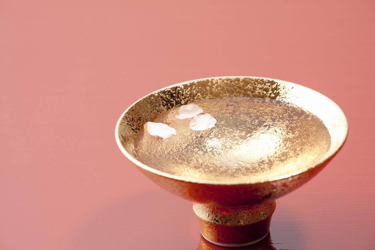 「日本酒」美容が海外で人気上昇中！コウジ酸が持つ美容効果とは