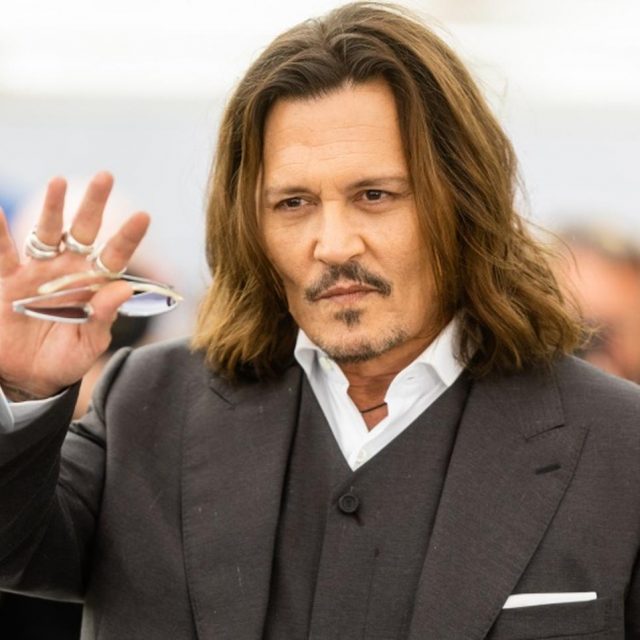 【騒動まとめ】ジョニー・デップがカンヌ映画祭をめぐる騒動にコメント、「私たちが心配すべきことではない」と一蹴