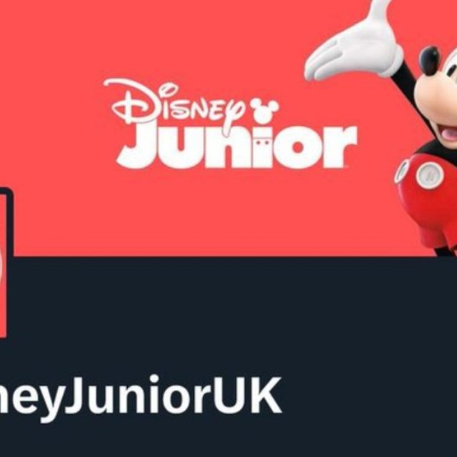 ディズニー”公式”が放送禁止用語をツイート、ツイッター社がパロディアカウントに金色バッジ付与