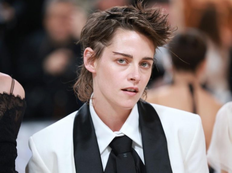 クリステン・スチュワートの「スーツ姿」が超絶カッコいい【メットガラ2023】