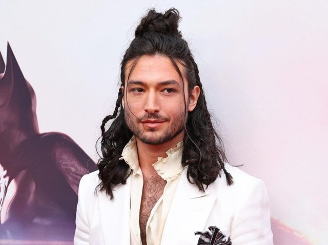 『ザ・フラッシュ』エズラ・ミラーが騒動以降初めて公の場に、「感謝」を伝える