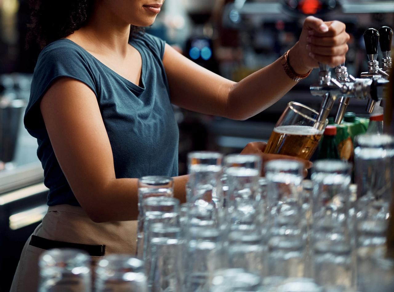 71時間アルバイトして給与が1300円…違法じゃないのはなぜか