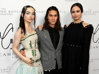 『ディセンダント』キャストがキャメロン・ボイスのために集結、監督は秘蔵写真を公開