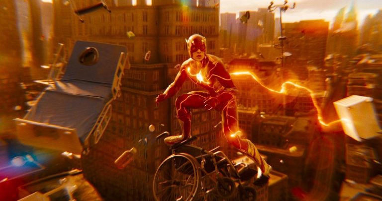『ザ・フラッシュ』ファイナル予告でDC史上最大級のアクションを予感させる