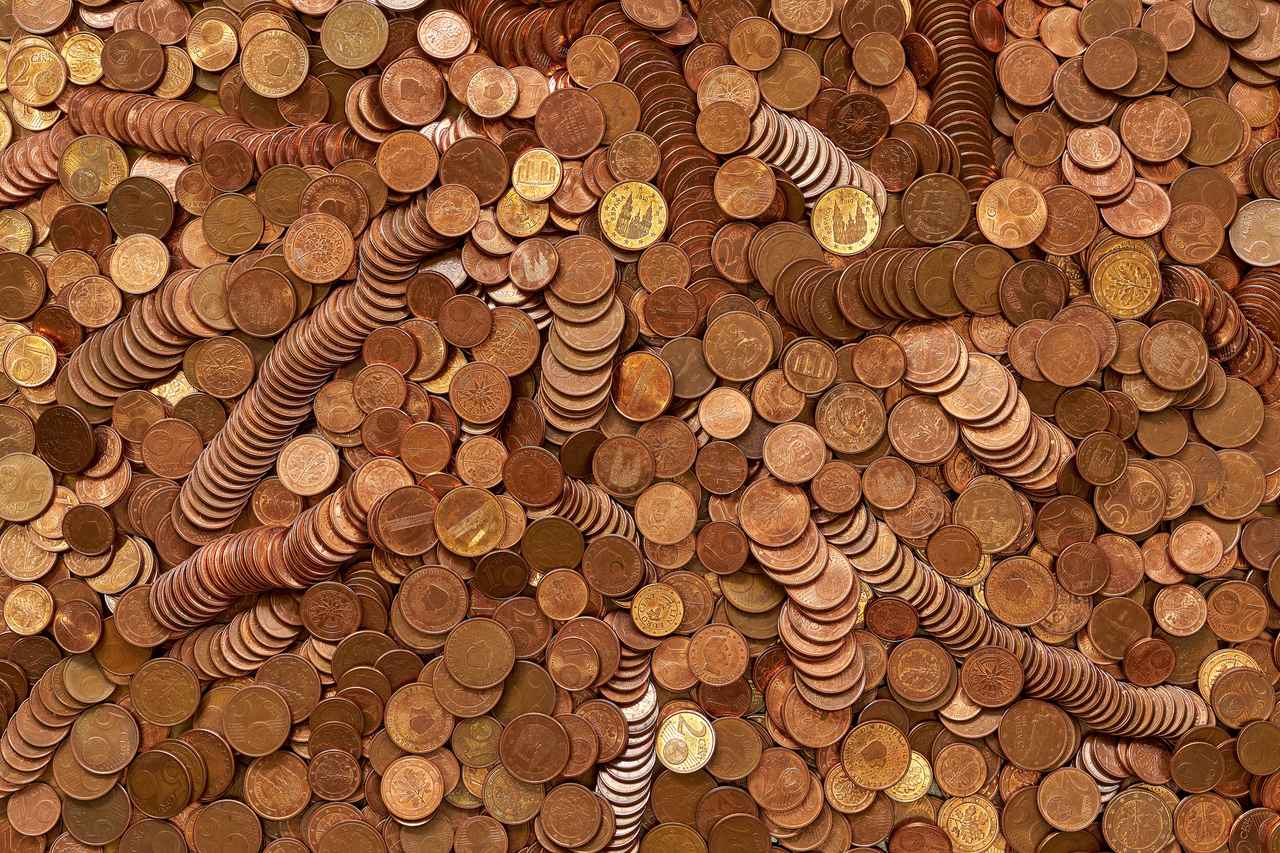 『最後の給与』13万円分を硬貨で払う「嫌がらせ」をした雇用主に550万円支払い命令