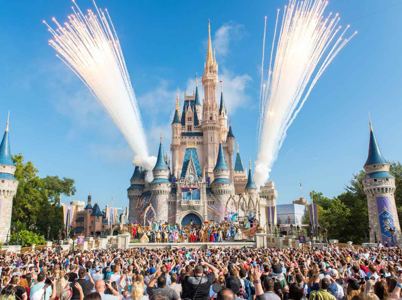 ディズニーランドにはなぜ「蚊」がいない？その理由が想像を超えていた