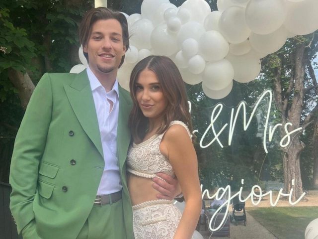 思わぬところから写真が流出、“ボン・ジョヴィ夫妻”の婚約パーティー