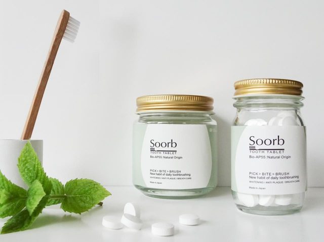 プラスチックチューブを使わないタブレット型歯磨き粉「Soorb」発売