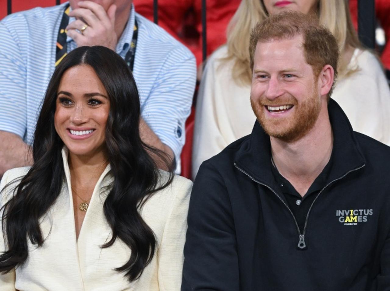 ヘンリー王子、メディアがメーガン妃との関係を「引き裂こうとしている」と主張