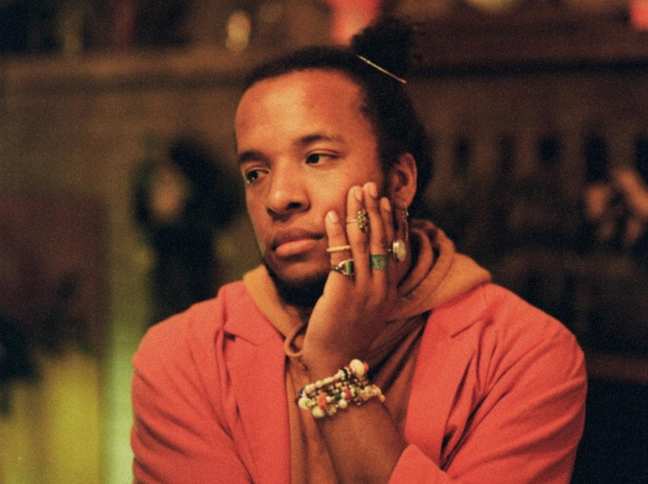 テイラーやビリー、BLACKPINKロゼらを魅了!マルチな才能発揮する新人コーシャス・クレイが気になる