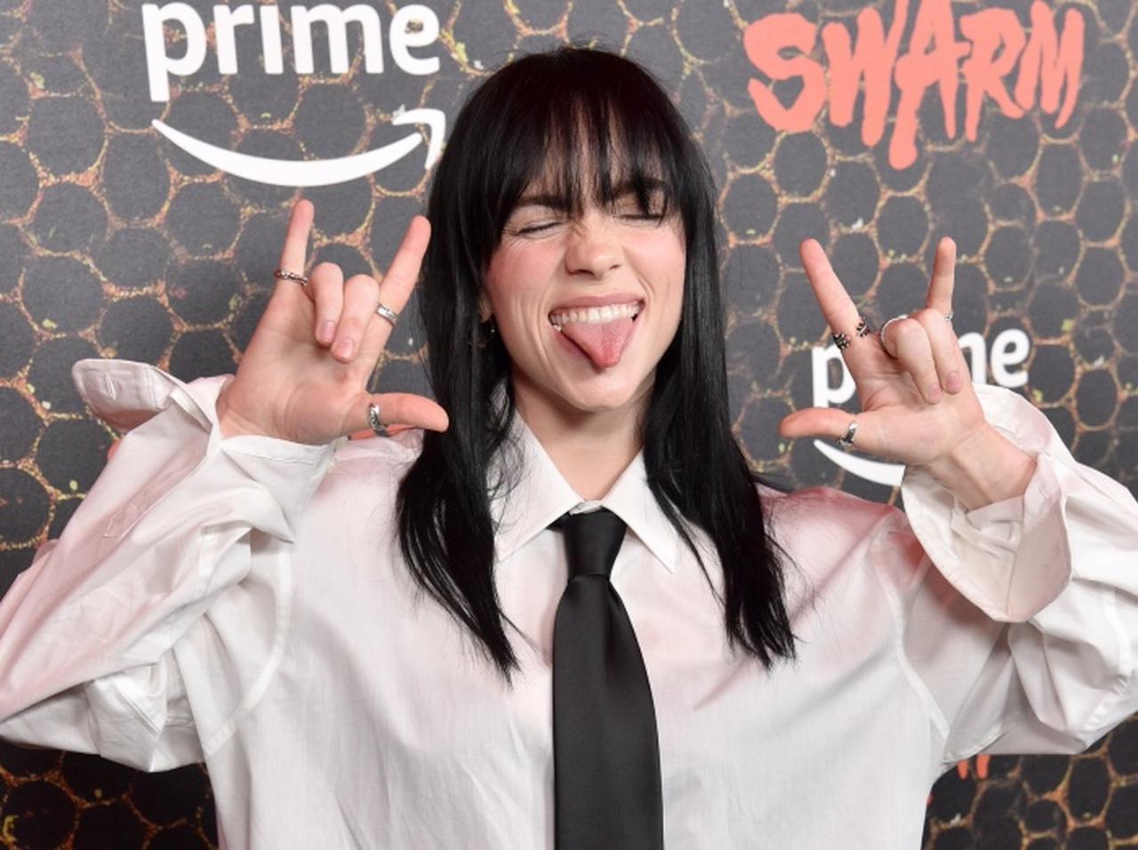 ビリー・アイリッシュ、やまない「体型批判」が自身に与えた影響を語る