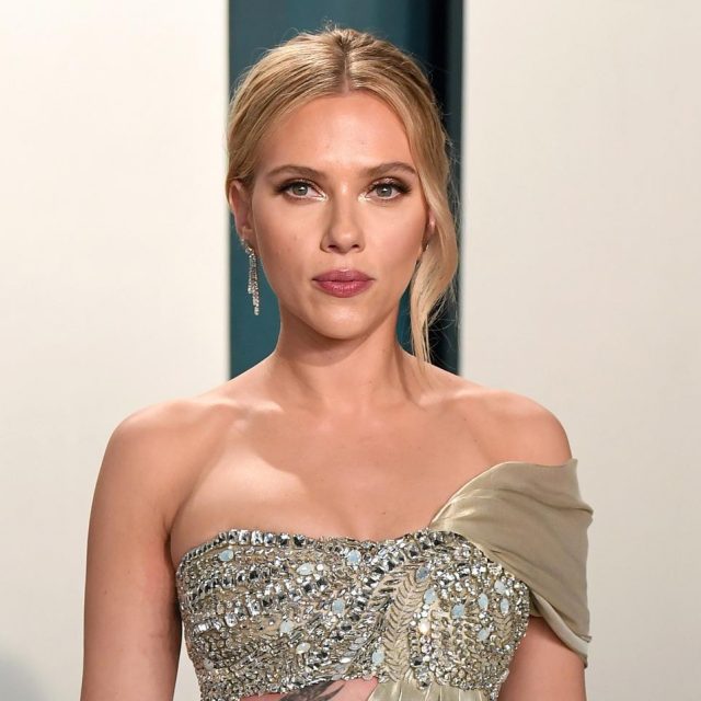 スカーレット・ヨハンソンが心地よく過ごすために実践する、4つのセルフケアとは？