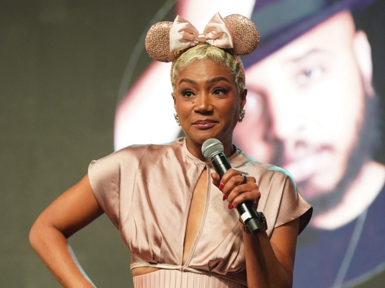 ディズニー新作『ホーンテッドマンション』に出演する人気女優が
「8回の流産」を経験したことを明かす