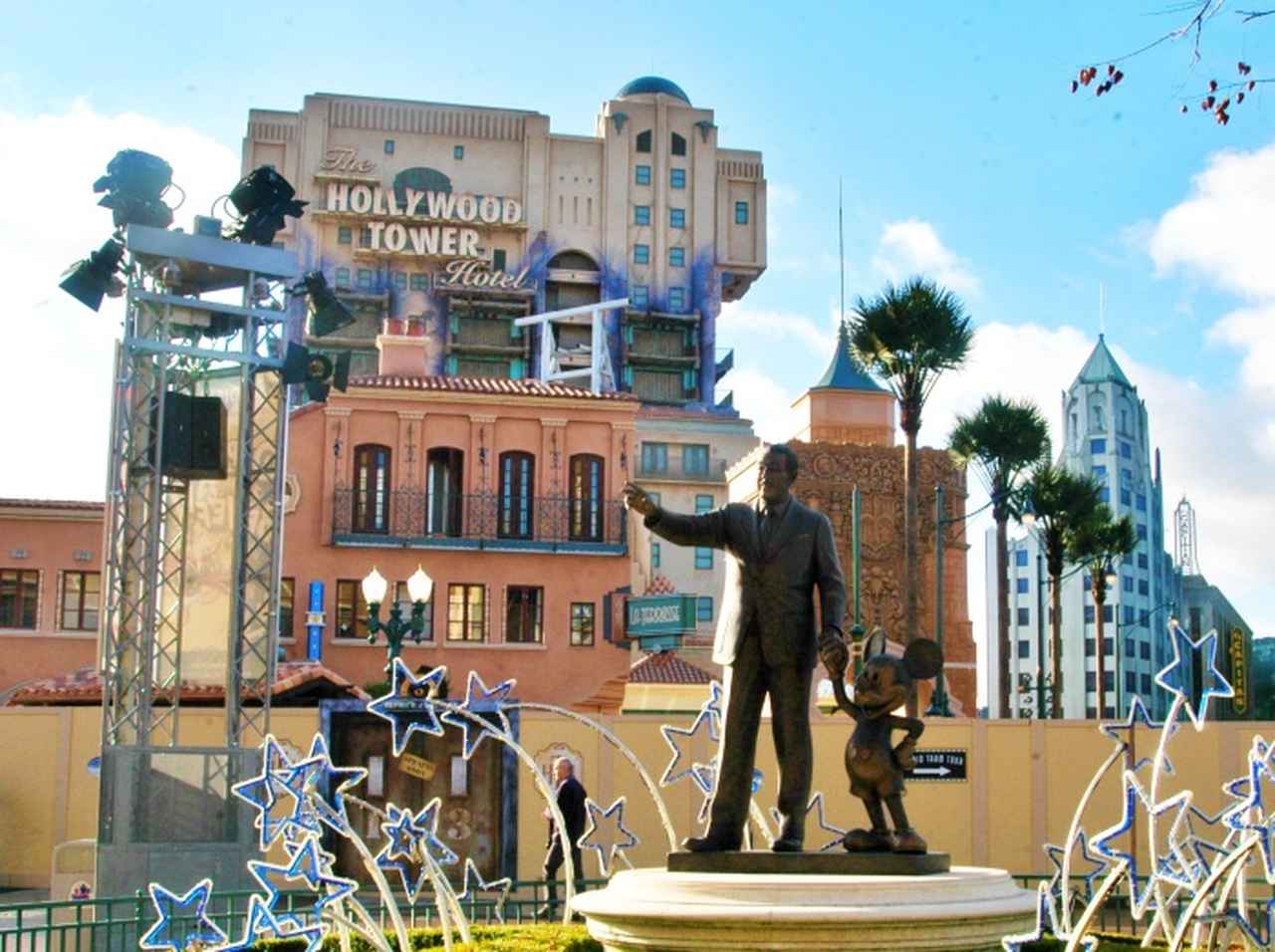 ディズニーランドのアトラクションでセクハラ、被害にあった女性が怒りの告発