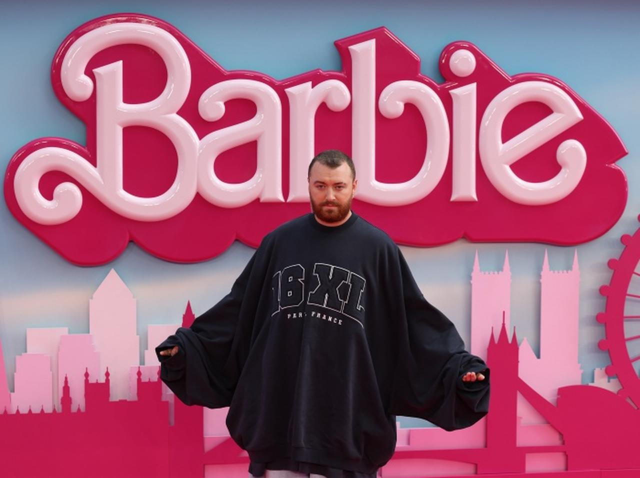 「単なる衣装ではない」、映画『バービー』プレミアでオーバーサイズを着た理由がさすが