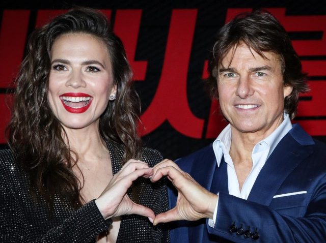 『ミッション：インポッシブル』ヘイリー・アトウェル、トム・クルーズとの「熱愛報道」に初めて言及