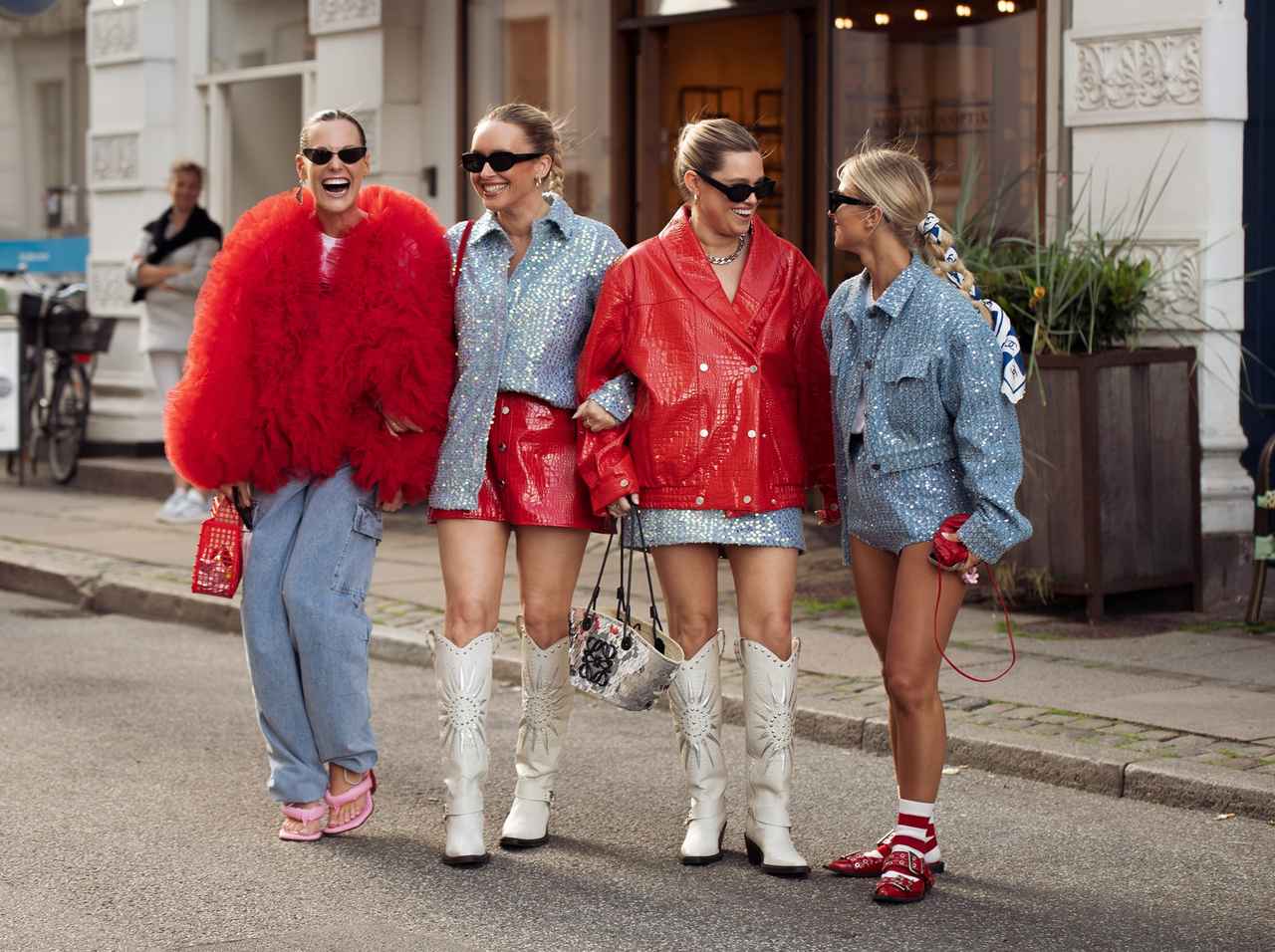 ヘアアクセ使いがカワイイ！コペンハーゲン・ファッションウィークで見つけたオシャレなヘア