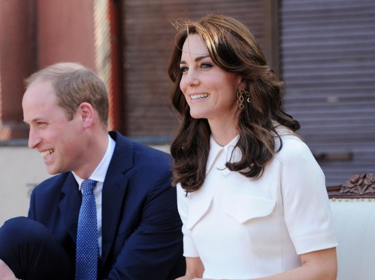 キャサリン妃の「ロイヤルらしからぬ行動」が話題を呼ぶ