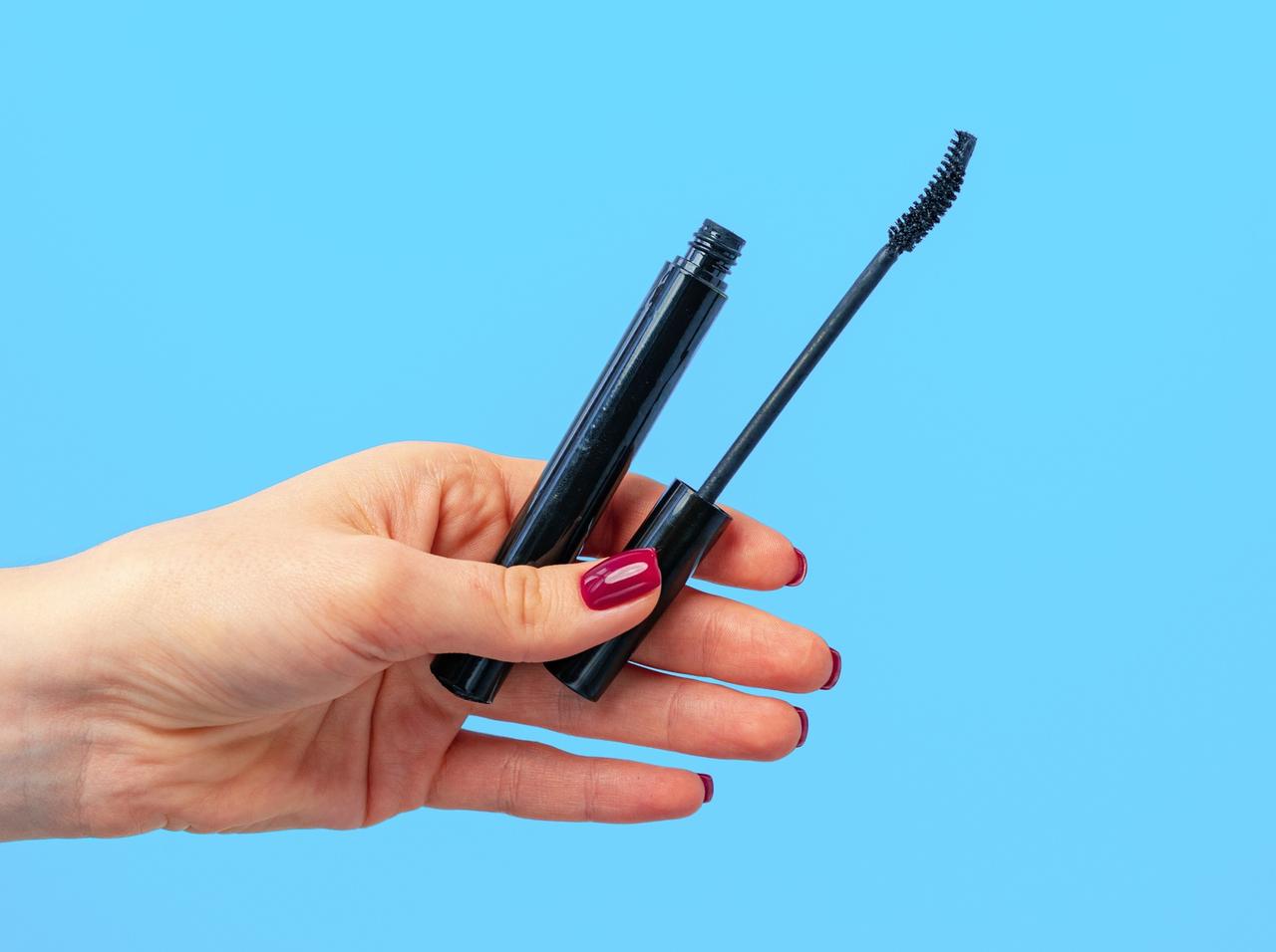 マスカラの“持ち方”で仕上がりが変わる！なりたいまつげ別塗り方のコツ