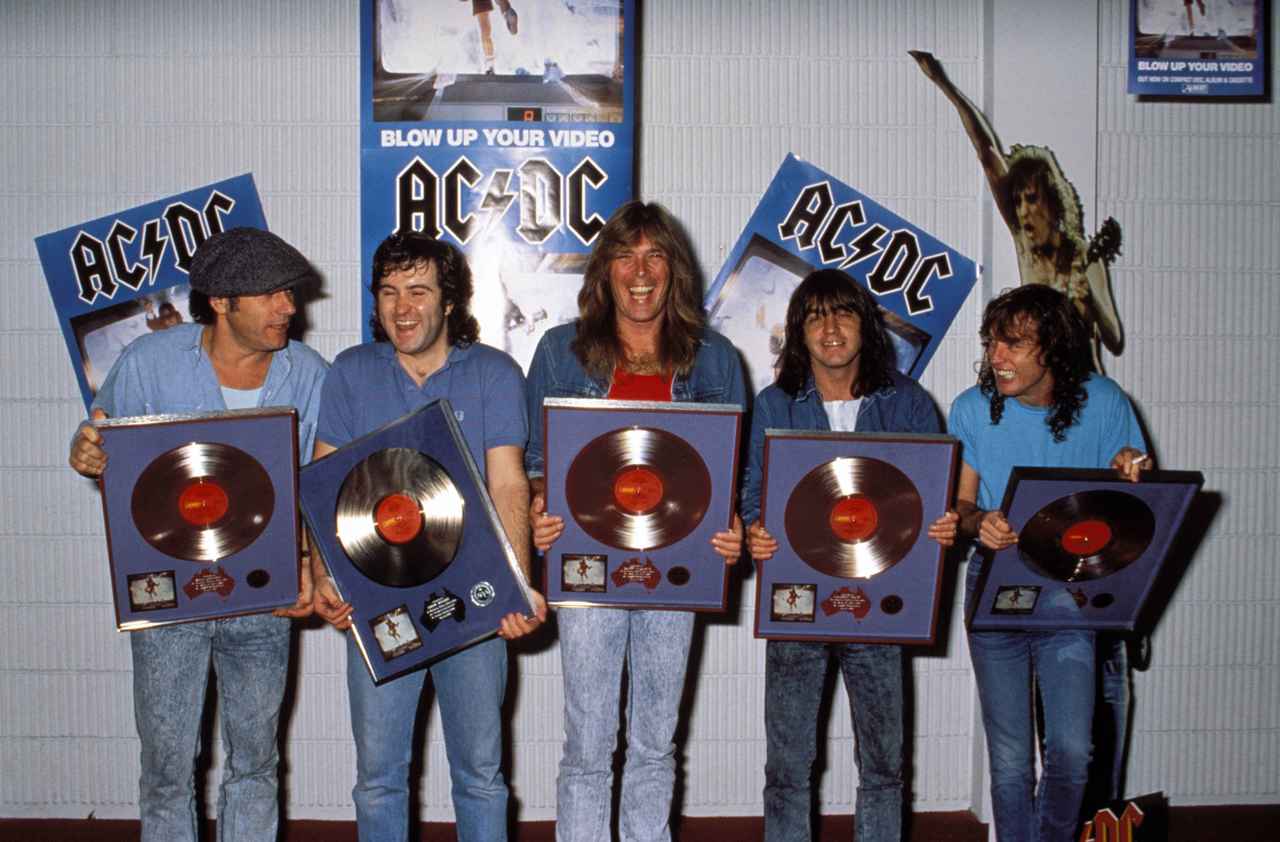 未解決の「AC/DCマネージャー撲殺事件」に30年ぶり進展、ヘイトクライム捜査で重要参考人が浮上