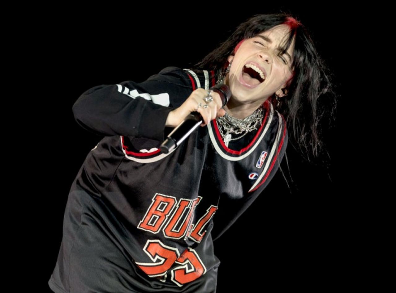 ビリー・アイリッシュ、自分に対する巨乳加工に物申す