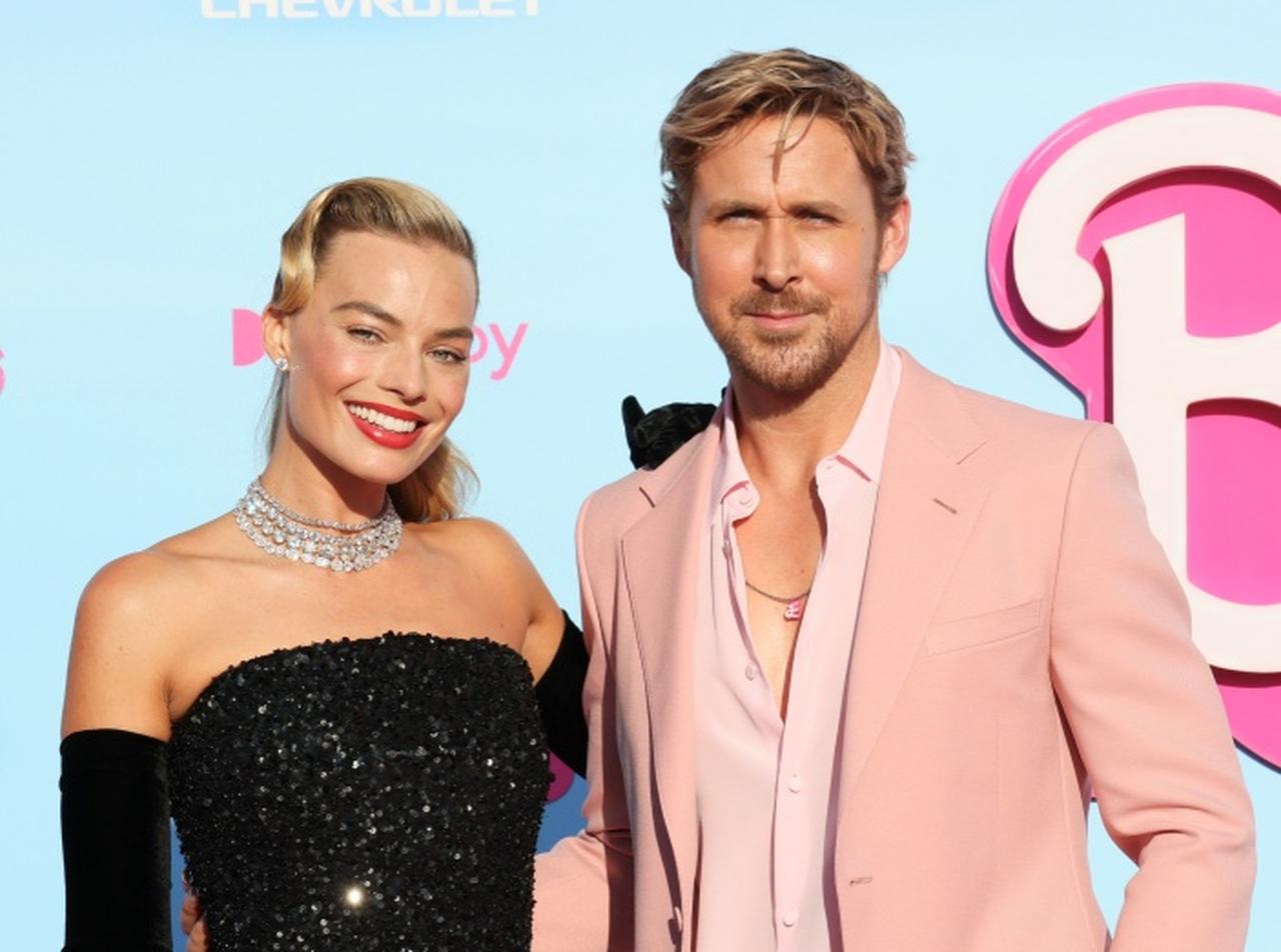 『バービー』でライアン・ゴズリングが着用したシャネルのスキースーツの秘密