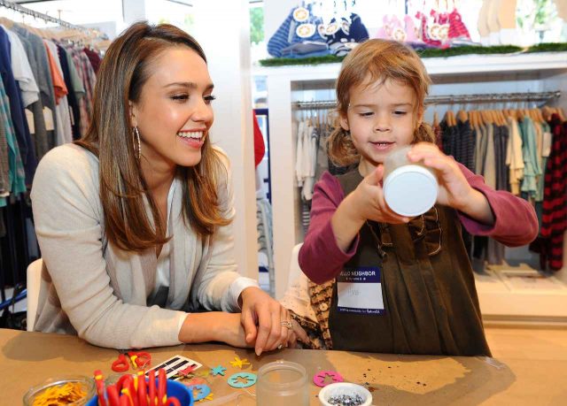 ジェシカ・アルバの長女オナーの15歳現在の姿がコチラ