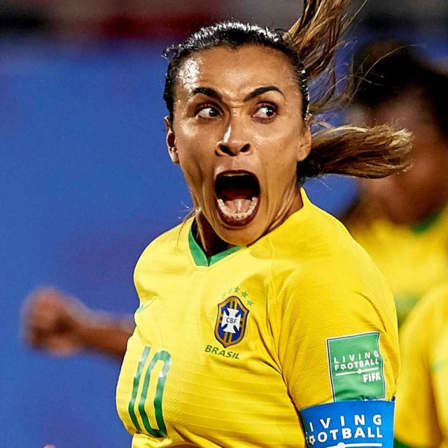 涙目スピーチにこっちが涙！「手本にできる女子選手がいなかった」W杯最多得点者マルタの敗退の言葉が心に刺さる