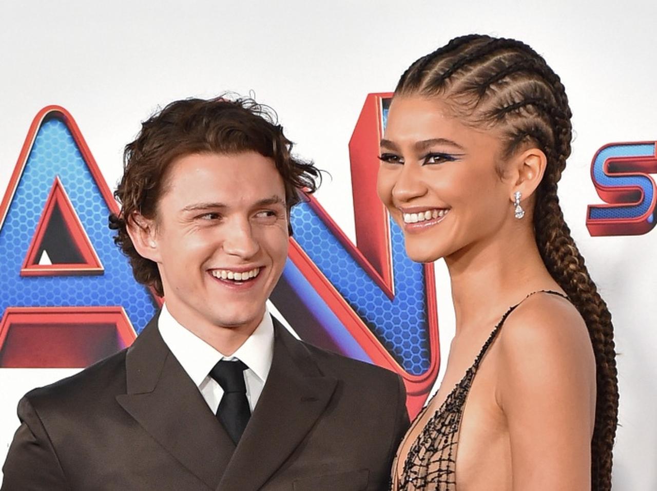 トム・ホランド、恋人ゼンデイヤの『攻め写真』への反応がもはやファン