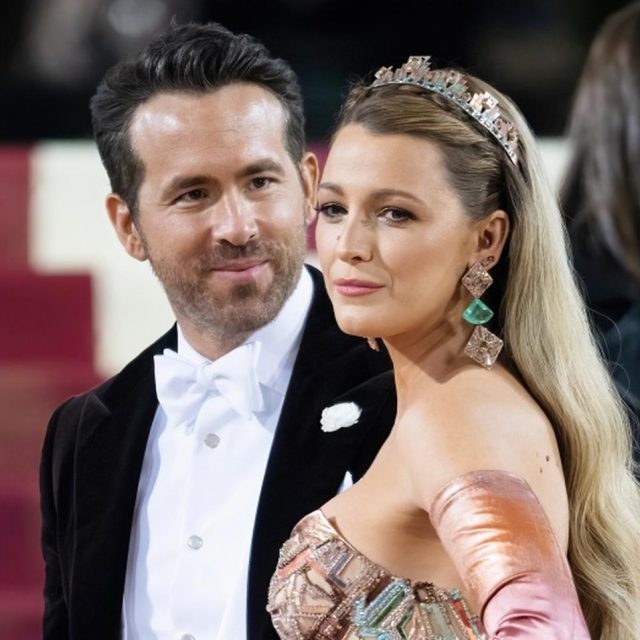 ブレイク・ライブリー&ライアン・レイノルズが腕を組んで散歩する姿が微笑ましい【写真アリ】