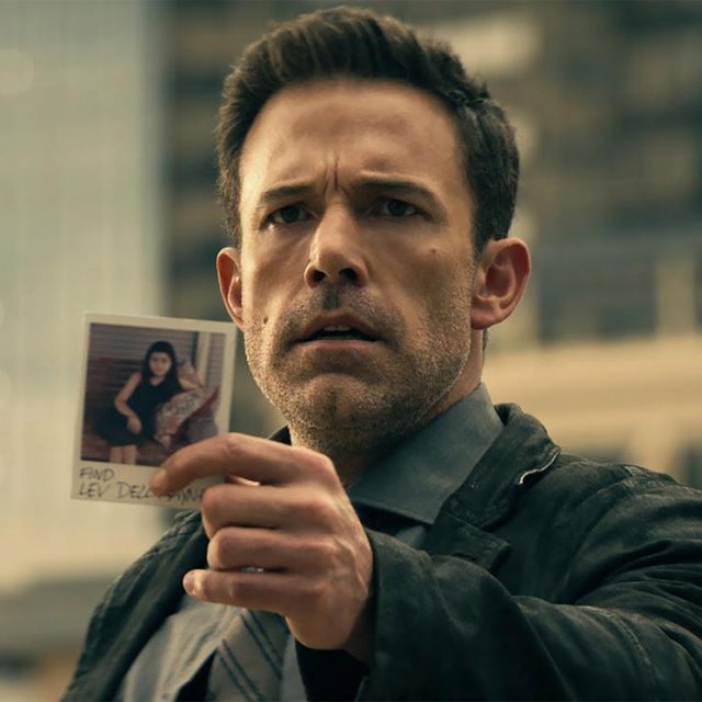 必ずもう一度観たくなるーベン・アフレックxロバート・ロドリゲス『ドミノ』日本版予告解禁